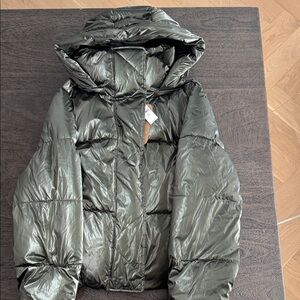 GAP  Metallic Gray Puffer Jacket